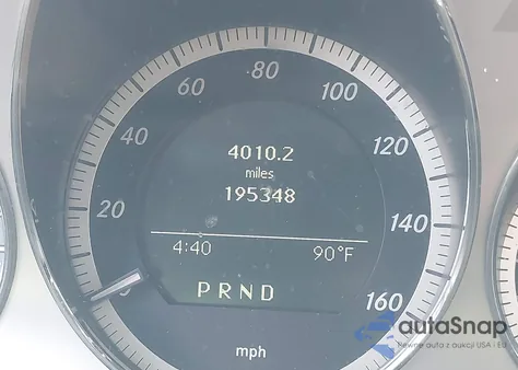 2010 Mercedes-Benz C 300 Luxury/Sport из США, поврежденный, VIN WDDGF5EB8AF419349